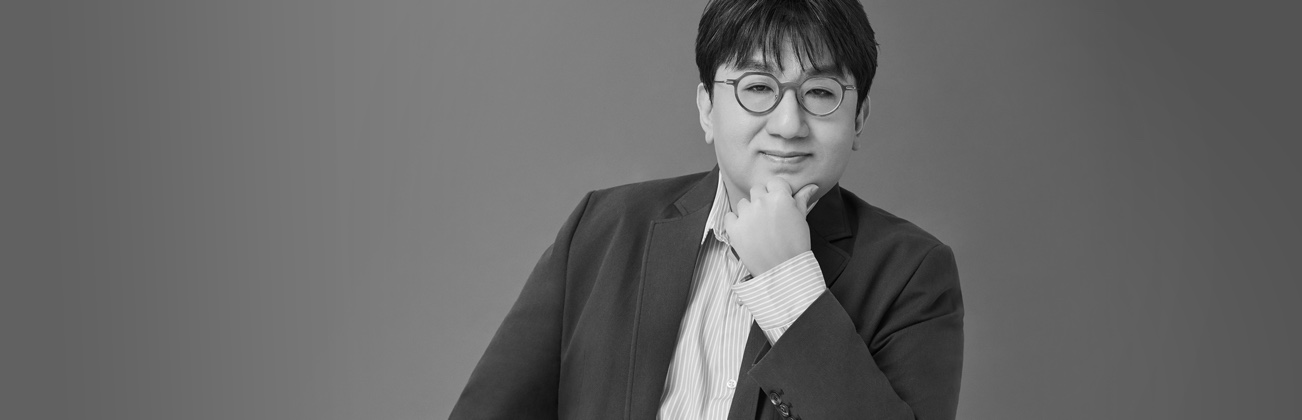 의장 방시혁님 이미지입니다.